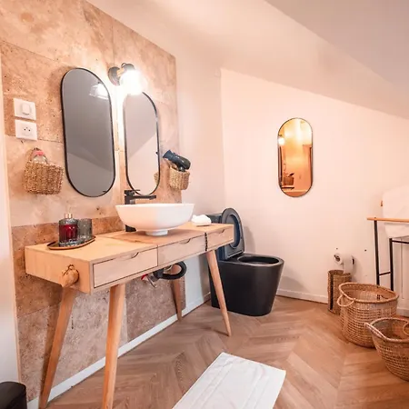 Apartment Le Duplex - Clim - Parking - Wifi *